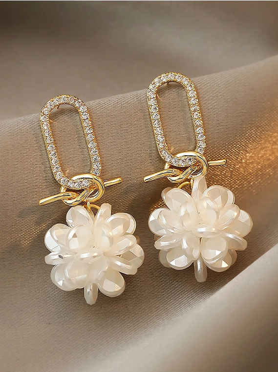 Boucles d'oreilles pendantes fleurs en strass