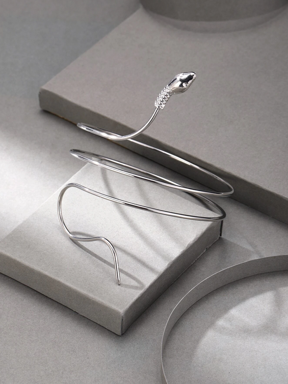 Manchette serpent argentée