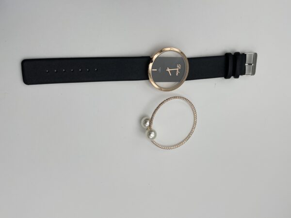 Montre à Quartz Ronde avec Bracelet et Breloque en Feuille