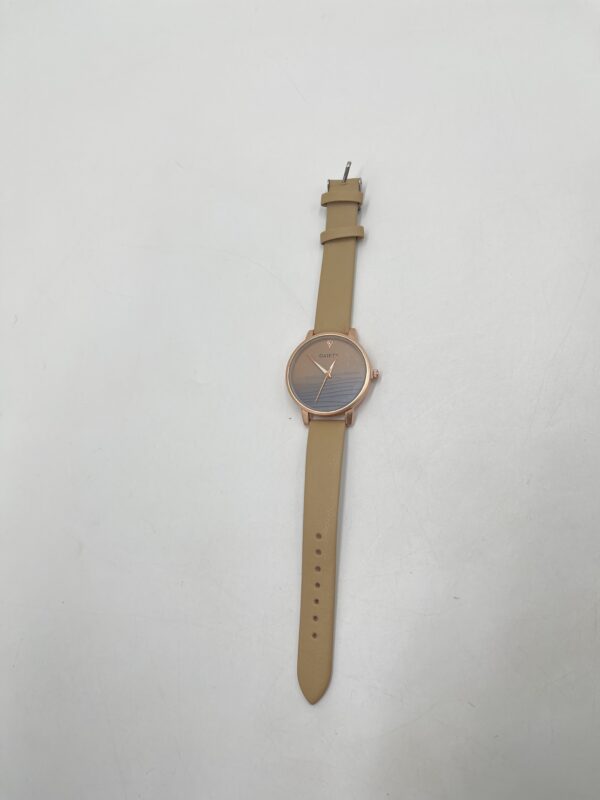 Montre Femme à Quartz Rond Dégradé avec Bracelet Superposé