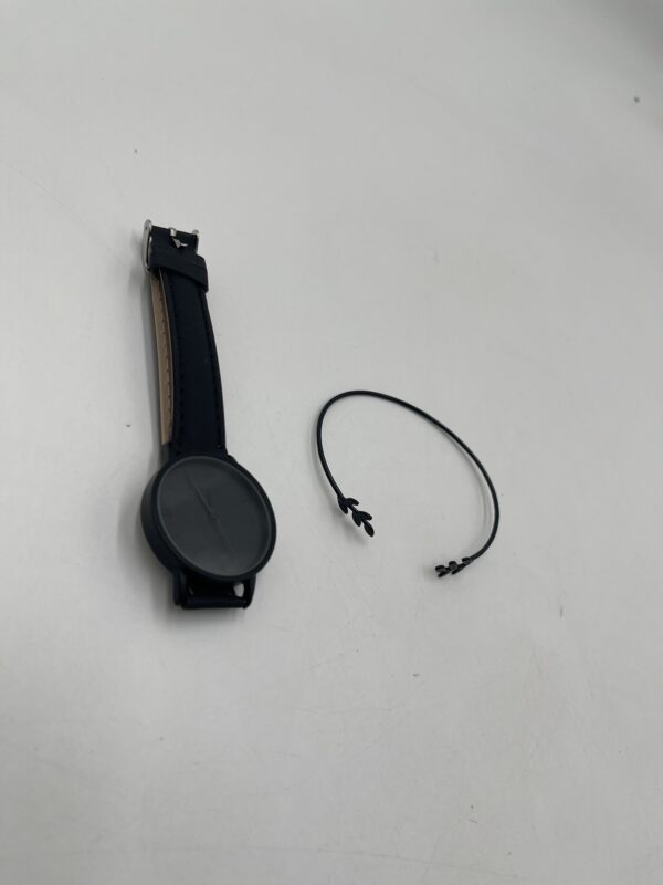 Montre Femme à Quartz Cadran Rond et Bracelet Feuille Noir