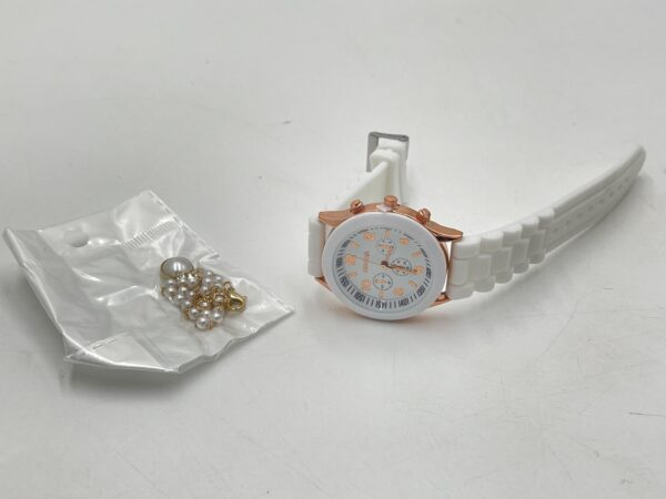 Montre Femme Classique en Silicone avec Bracelet Cœur