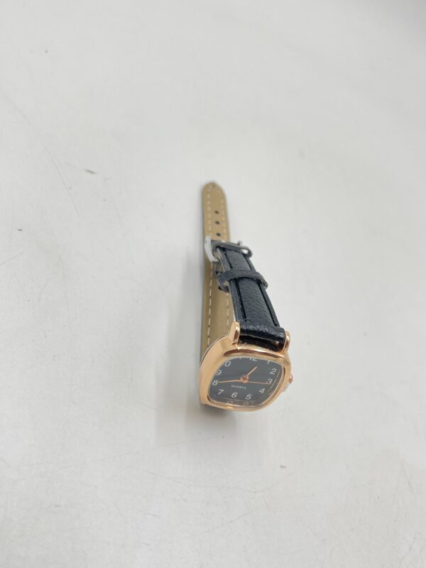 Montre à Quartz Femme avec Cadran Carré et Bracelet en Cuir PU