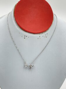 Collier tulipe argenté pour femmes et couples