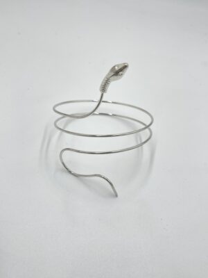 Manchette serpent argentée