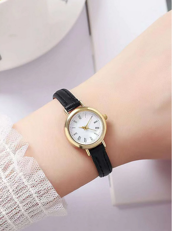 Montre Élégante à Quartz avec Chiffres Romains