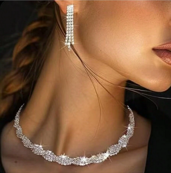 Ensemble de bijoux élégants en cristal brillant