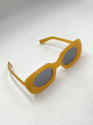 Lunettes de plage à monture carrée