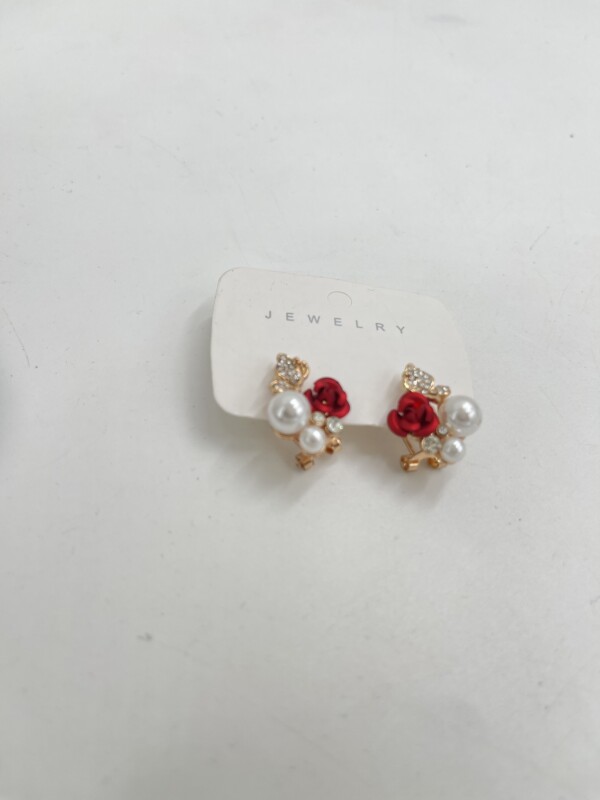 Boucles d'Oreilles Pendantes à Breloque Florale