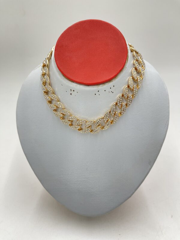 IMG_9519 Collier ras du cou en strass