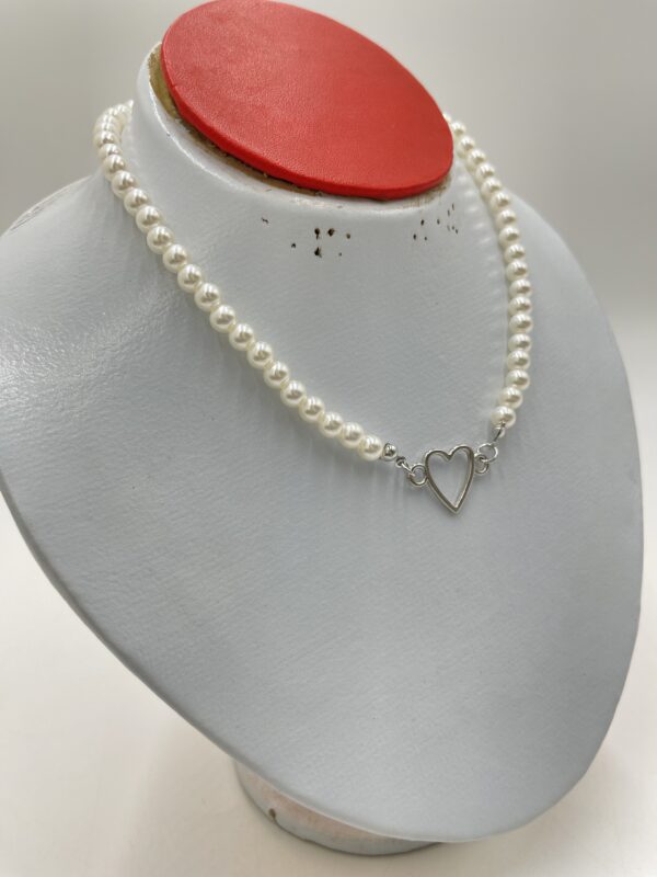 Collier cœur et perles