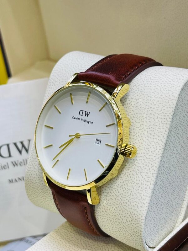 Daniel Wellington FB