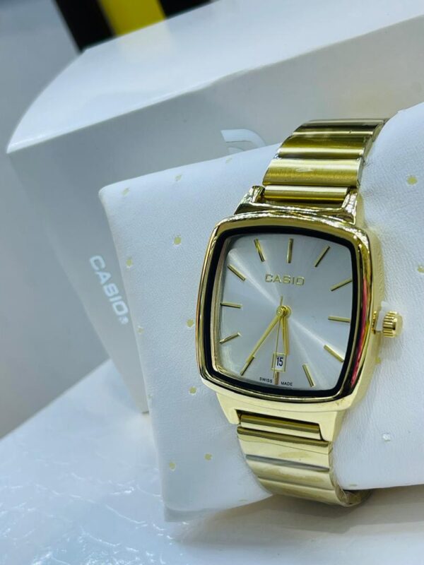 Casio square white