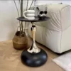 Table d’Appoint Élégance Noire et Dorée