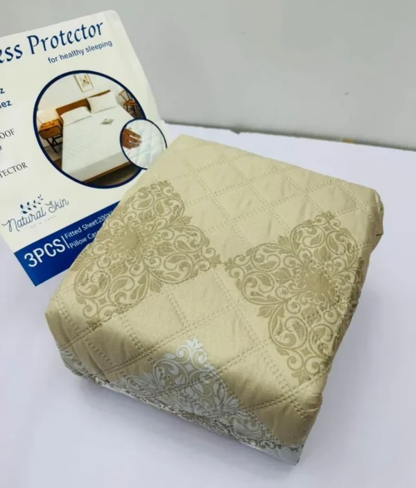 WhatsApp Image 2026-09-20 at 18.01.32 (4) Housse de Protection Matelas 200 × 220 cm – Bonnet 25 cm