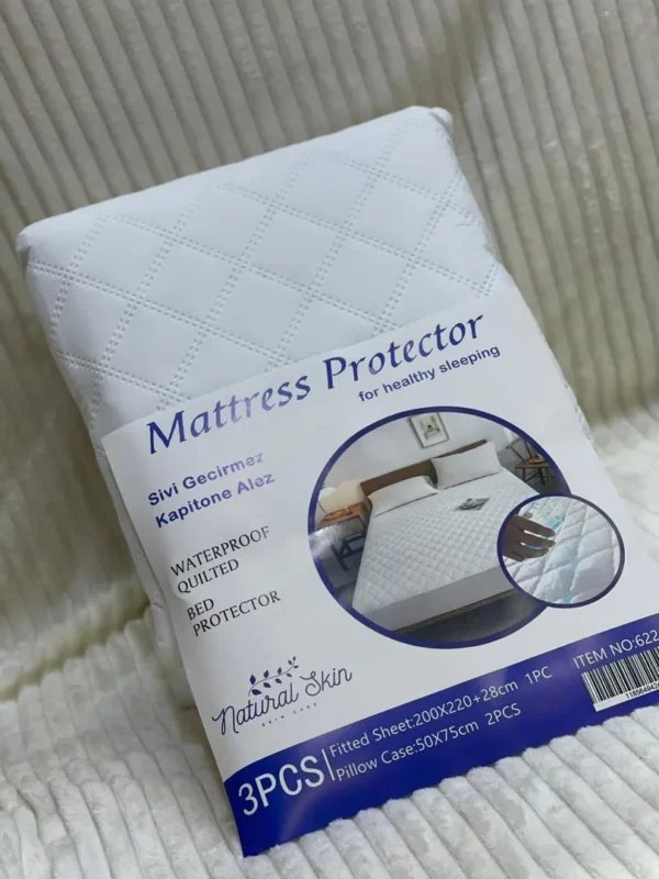 WhatsApp Image 2026-09-20 at 18.01.32 Housse de Protection Matelas 200 × 220 cm – Bonnet 25 cm